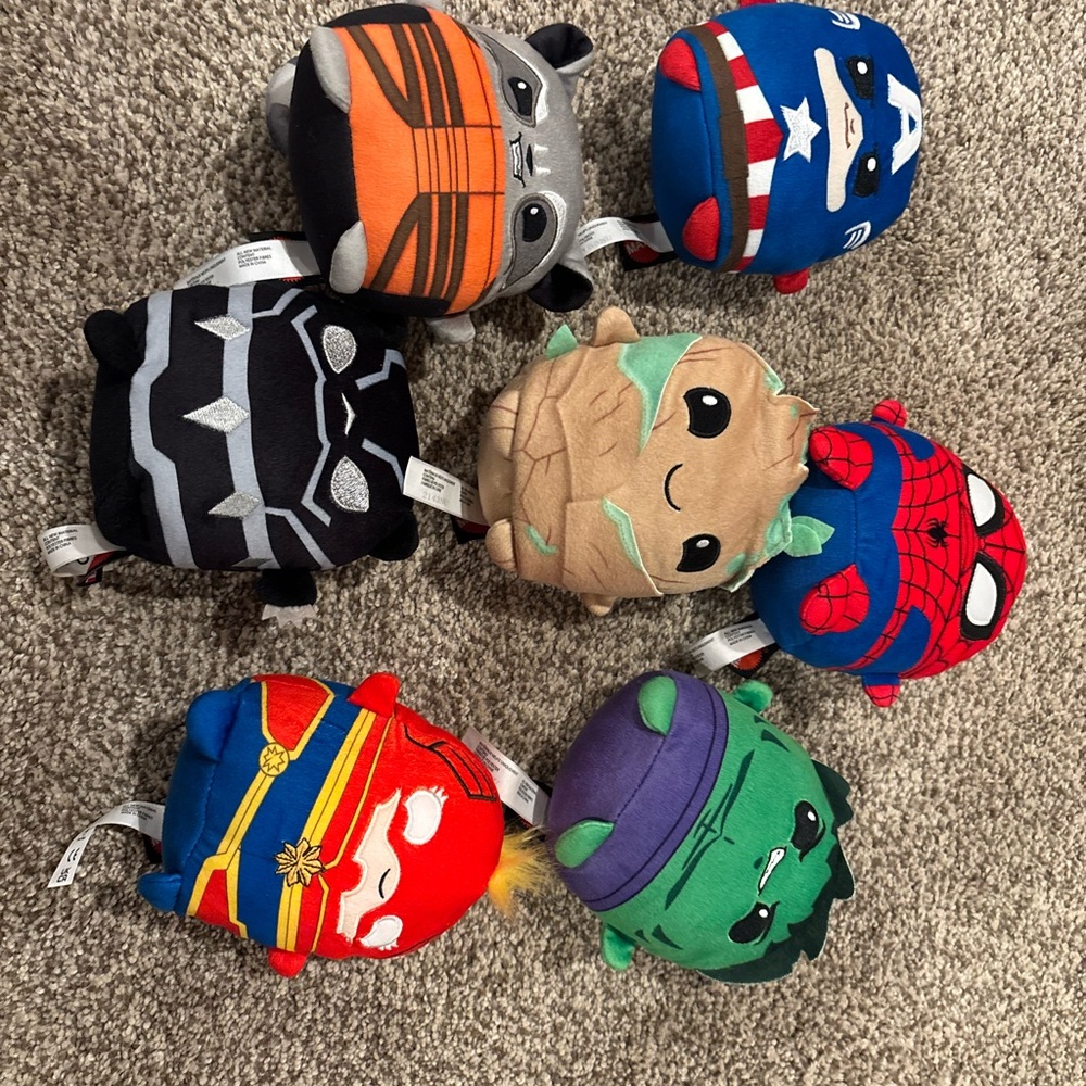 Small Marvel Stuffed Animal Set